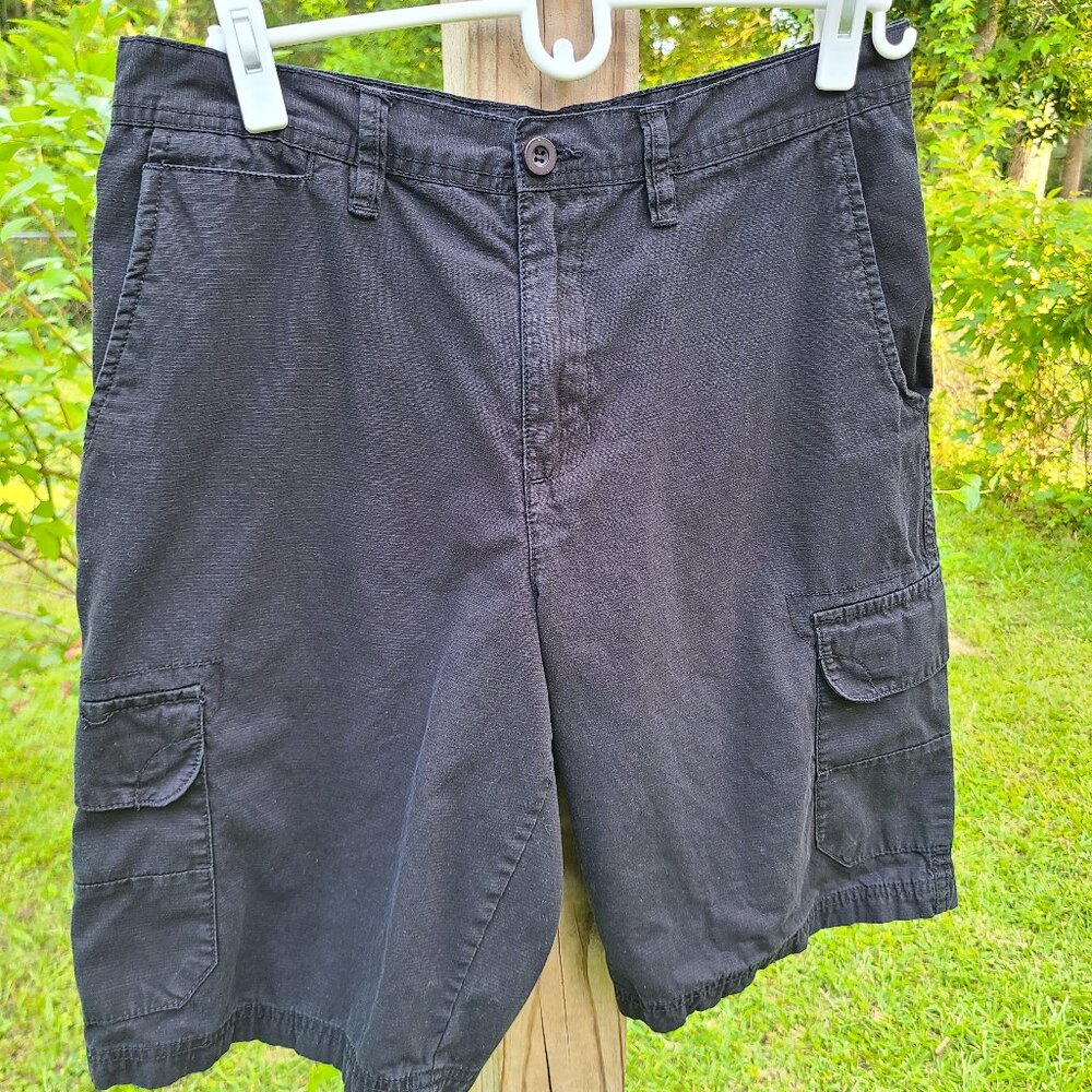 Burnside black men's cargo shorts size 32